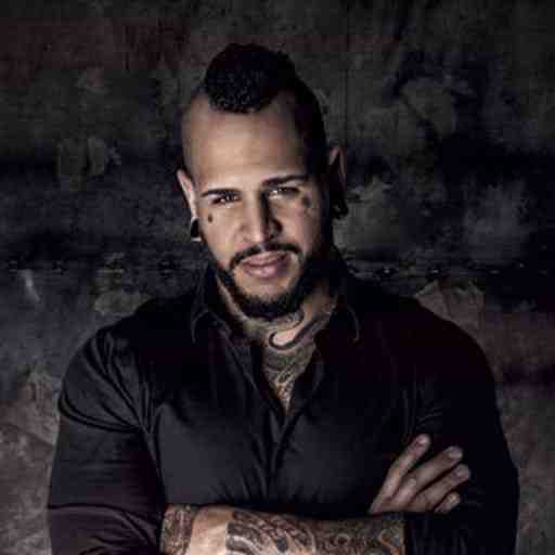 Tommy Vext